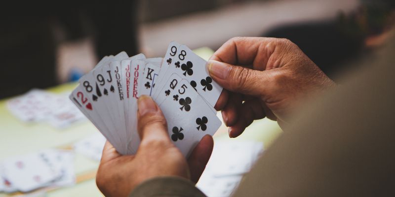 Vì sao nên chọn tiến lên miền bắc tại Manclub